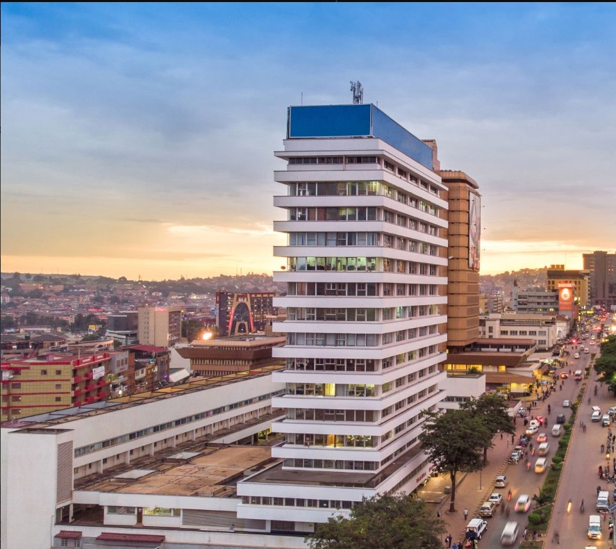 Tourists exploring landmarks and markets on a 1 Day Kampala City Tour in Uganda’s capital Kampala.